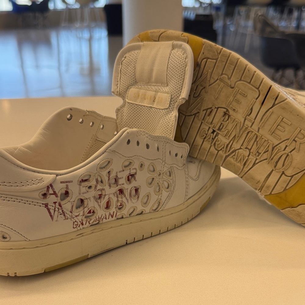 Valentino White Leather Floral Cutout Slip-On Sneakers - Picture 2 of 7